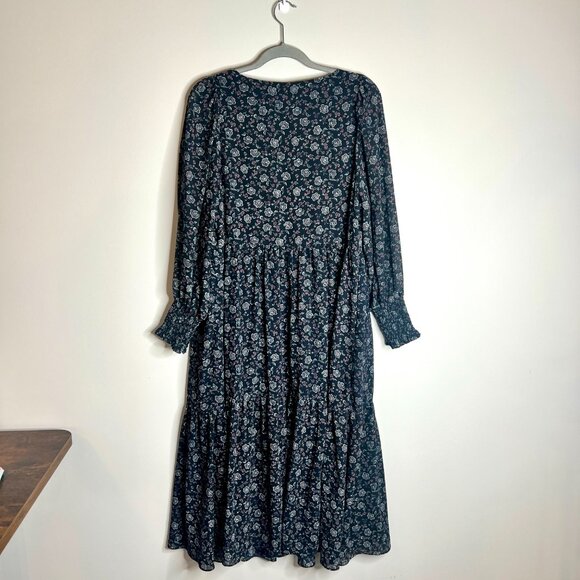 Georgette V-Neck Tiered Midi Dress in Enchanted Floral Dark Floral Prairie Sz L - Picture 8 of 8